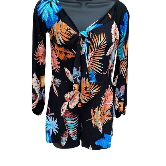 Fashion Nova Palm Tree Paradise Romper Size Large Head Turner Stretchy Comfy NWT - Picture 8 of 16